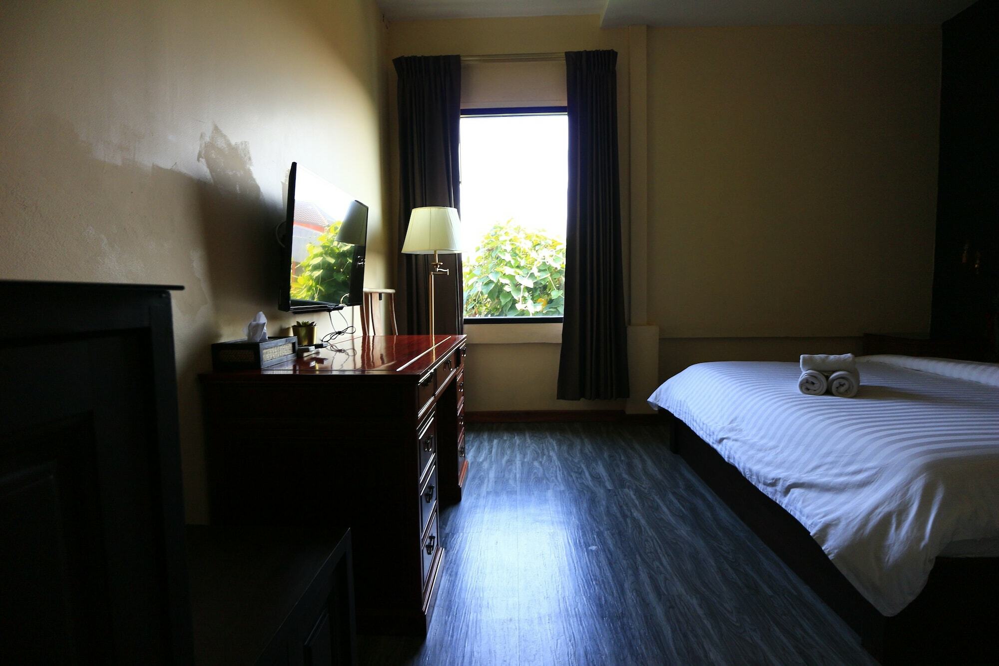Yadana Chiangmai Hotel Chiang Mai Exterior photo